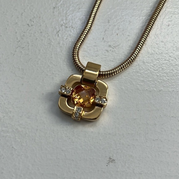 VTG St. John topaz charm gold necklace - Picture 2 of 3